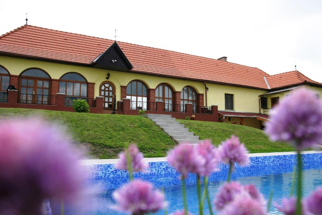 Villa Телекі Екстер'єр фото