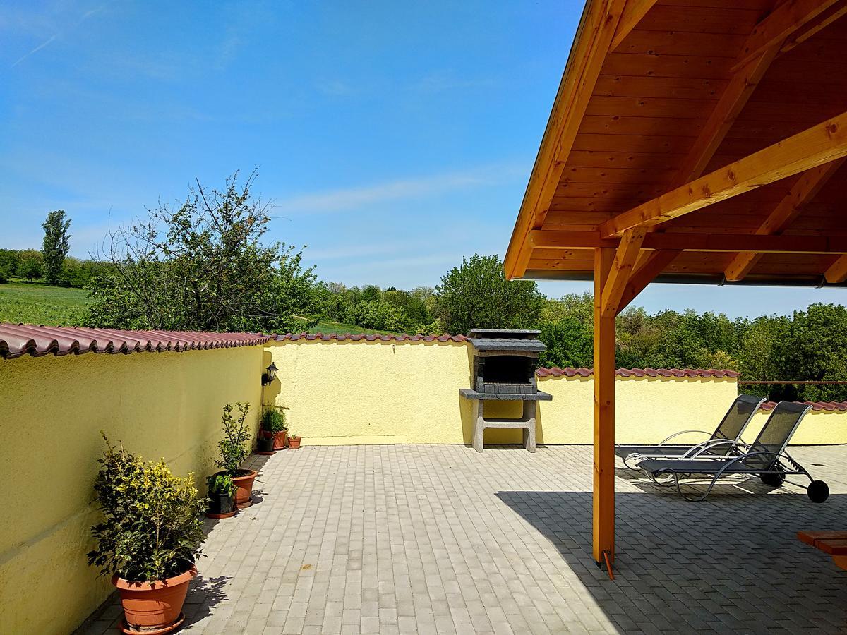 Villa Телекі Екстер'єр фото