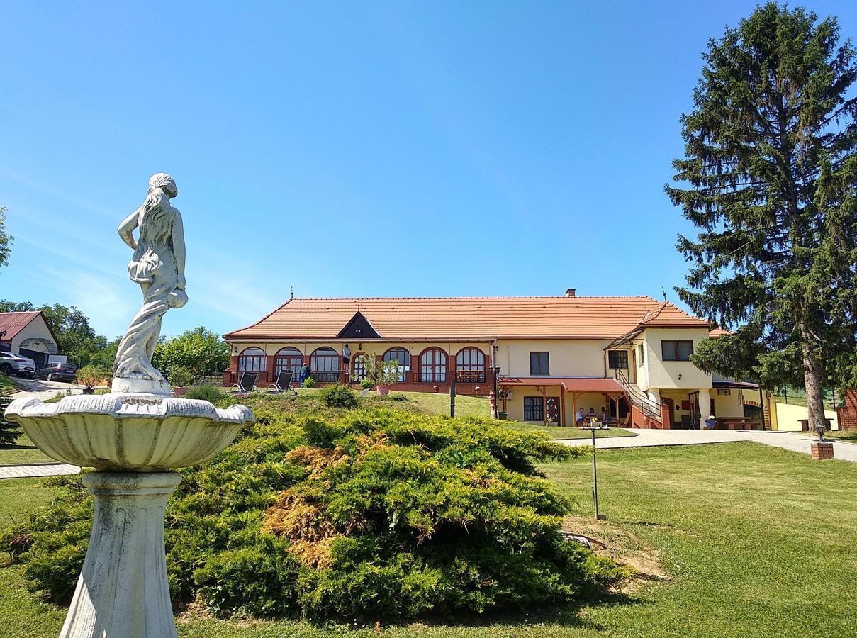 Villa Телекі Екстер'єр фото