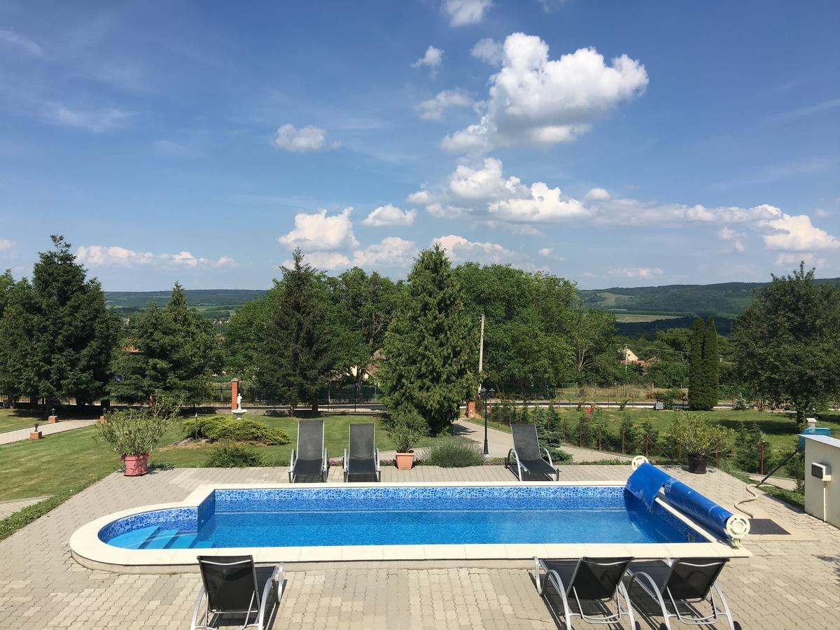 Villa Телекі Екстер'єр фото